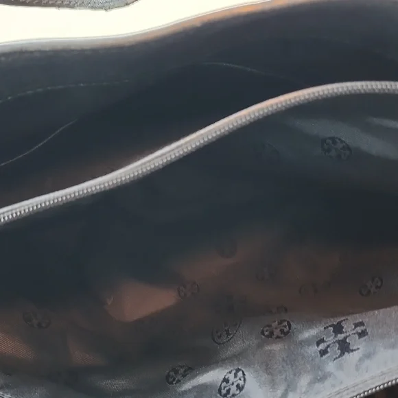 Tory Burch Black Leather Tote Bag - Picture 4 of 7